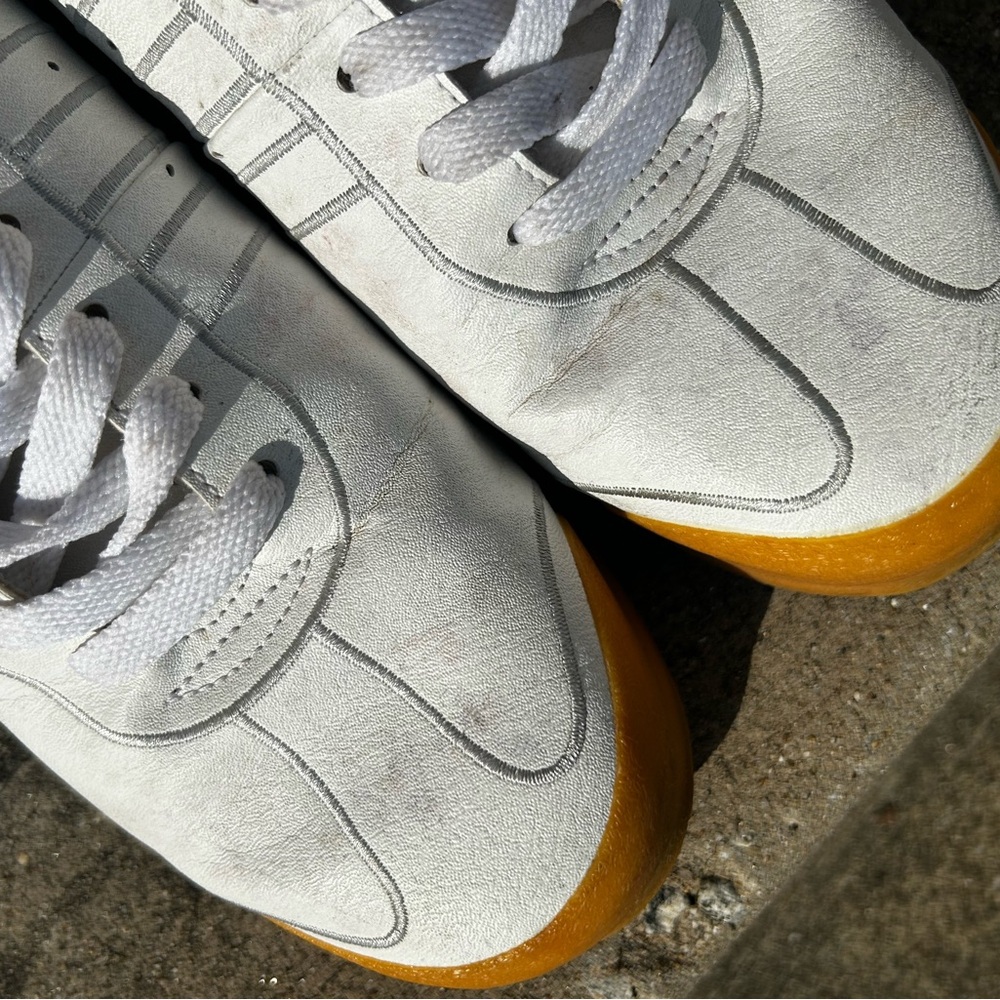 Adidas Samoa Classic Retro White Leather (Men’s 10) - Picture 6 of 14